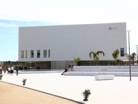 Se inaugura el nuevo paraninfo de la Universidad CEU Cardenal Herrera en el campus de Valencia