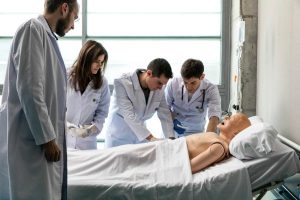 Estudiar Enfermería en el CEU