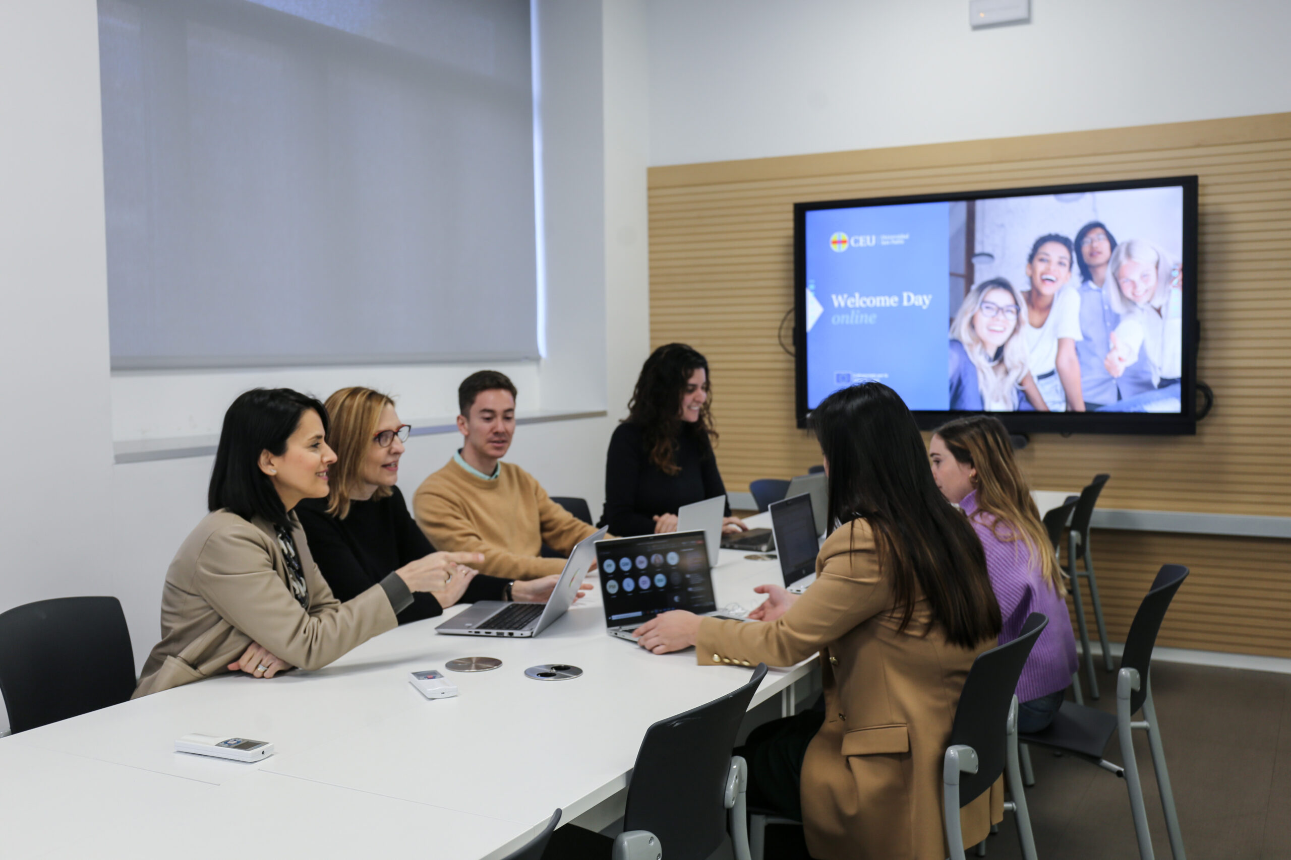 Estudiantes internacionales en el Wellcome Week de USP 22-23