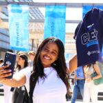 Una alumna posando durante el Welcome Day del campus de Montepríncipe