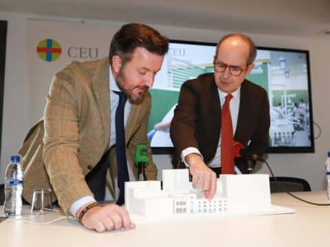 El Rector de la UCH CEU Higinio Marín Pedreño durante la rueda de prensa de presentación de